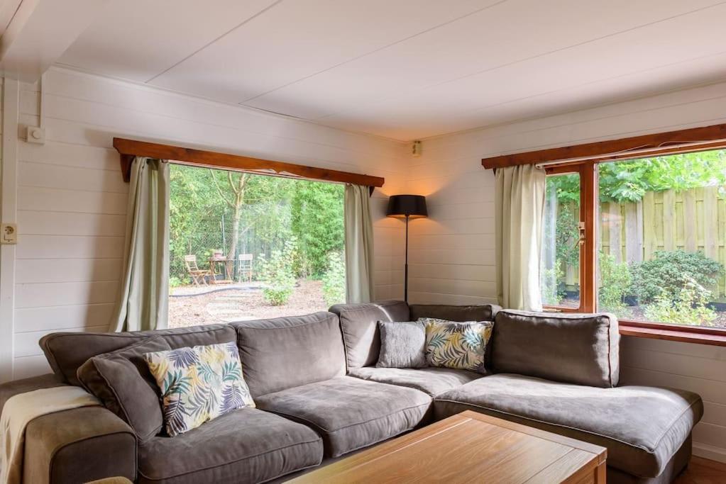 Spacious Wooden Cottage With Infra-Red Sauna At Veluwe 皮滕 外观 照片